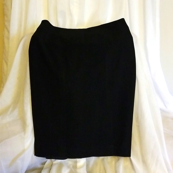 Womens sz 6 Black lined skirt - Picture 1 of 5